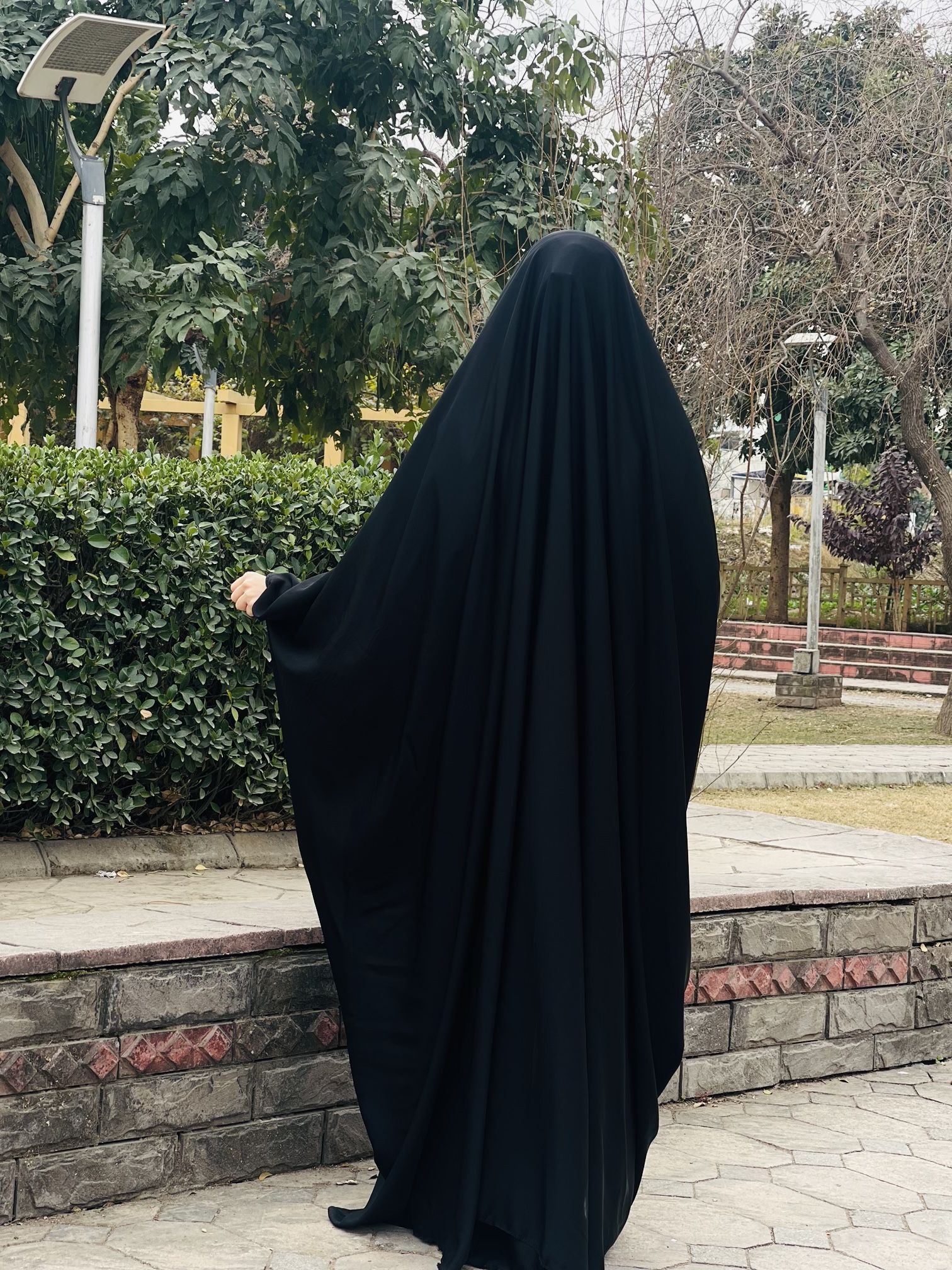 Simple Irani Abaya-with sleeves - Image 2